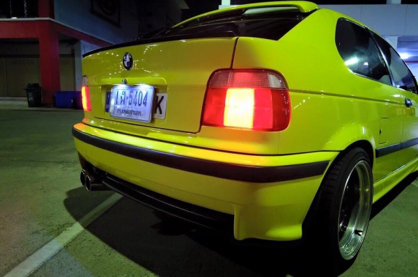 BMW 318 COMPACT เเต่งมาตามรูปรถทำมาสวยเนียน 2ประตูแท้ ภายในตัวนอกแท้ทั้งคัน หลังคาซันรูป