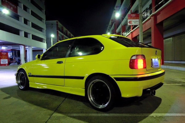 BMW 318 COMPACT เเต่งมาตามรูปรถทำมาสวยเนียน 2ประตูแท้ ภายในตัวนอกแท้ทั้งคัน หลังคาซันรูป