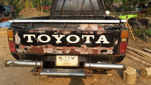 ขาย ม้ากระโดด toyota Rn30