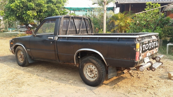 ขาย ม้ากระโดด toyota Rn30