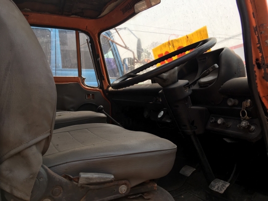 6 ล้อกะบะ KR ยาว 5.50 ติดเครนท้าย พร้อมใช้งาน เครื่อง EH 700 เอกสารพร้อม 6 ล้อกะบะ KR ยาว 5.50 ติดเครนท้าย พร้อมใช้งาน เครื่อง EH 700 เอกสารพร้อม