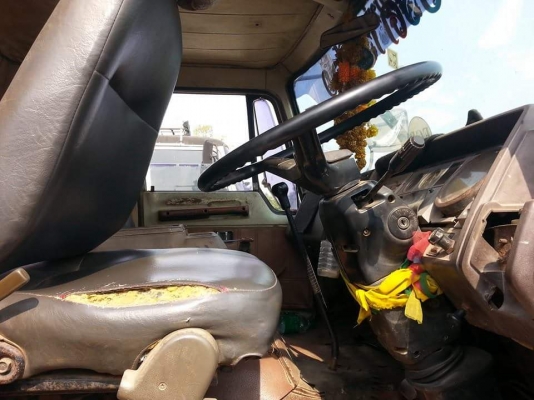 ขายรถ10ล้อ ดั้ม2เพลา FM17 เครื่อง185แรง สโลเกียร์กลาง พร้อมใช้งาน เอกสารพร้อมโอน สนใจโทร 090-8588220คุณนะ 093-3258446คุณบิว หรือเข้าดูสินค้าอื่นๆได้ที่ www.truck.in.th/498 หรือเพจFacebook ณรงค์ ซื้อขายรถมือสอง (เว็บไซต์ส่วนตัว) หรือFacebook คุณนะ รถบรรทุก