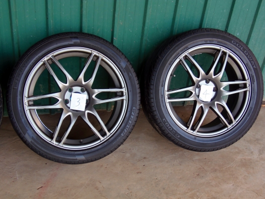 ขาย แม็ก พร้อมยางขอบ20 กว้าง10 นิ้ว 5รู8/1/2 ยีห้อVIA 690KG