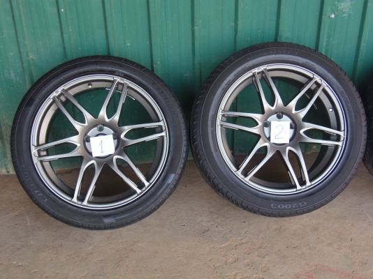 ขาย แม็ก พร้อมยางขอบ20 กว้าง10 นิ้ว 5รู8/1/2 ยีห้อVIA 690KG