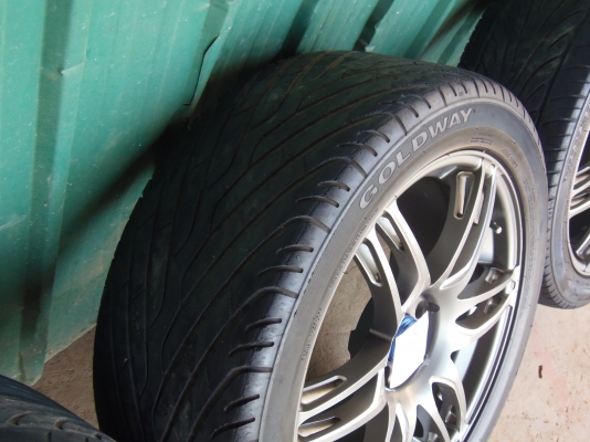 ขาย แม็ก พร้อมยางขอบ20 กว้าง10 นิ้ว 5รู8/1/2 ยีห้อVIA 690KG