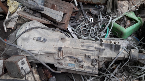 เกียร์ออโต้ รถตู้หัวจรวดชนเครื่อง  3L ของญี่ปุ่น ไม่เคยใช้ในไทย