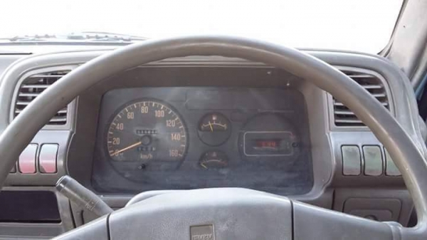 ขายรถ6ล้อ ISUZU NKR110แรง ปี38 ยาว4.30เมตร เครื่องดีแคชซีสวย ยางดี ภายในสวย สภาพพร้อมใช้งาน เอกสารพร้อมโอน โทร 090-8588220คุณนะ 093-3258446คุณบิว หรือเข้าดูสินค้าอื่นๆได้ที่ www.truck.in.th/498 หรือเพจFacebook ณรงค์ ซื้อขายรถมือสอง (เว็บไซต์ส่วนตัว) หรือF