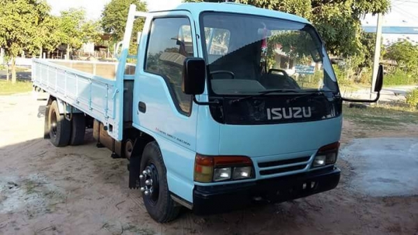 ขายรถ6ล้อ ISUZU NKR110แรง ปี38 ยาว4.30เมตร เครื่องดีแคชซีสวย ยางดี ภายในสวย สภาพพร้อมใช้งาน เอกสารพร้อมโอน โทร 090-8588220คุณนะ 093-3258446คุณบิว หรือเข้าดูสินค้าอื่นๆได้ที่ www.truck.in.th/498 หรือเพจFacebook ณรงค์ ซื้อขายรถมือสอง (เว็บไซต์ส่วนตัว) หรือF