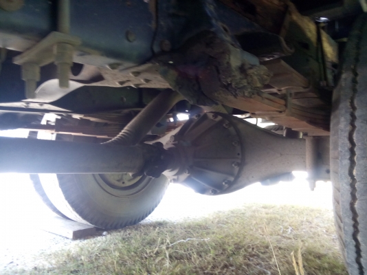 6ล้อNPR. 115 แรงม้า  เครื่อง4BD1. คัชซี่สวยมาก  รถห้างแท้  พร้อมใช้งาน  เล่มติดมือ..