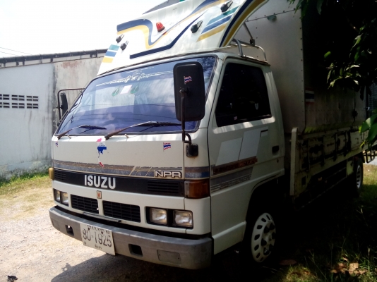 6ล้อNPR. 115 แรงม้า  เครื่อง4BD1. คัชซี่สวยมาก  รถห้างแท้  พร้อมใช้งาน  เล่มติดมือ..