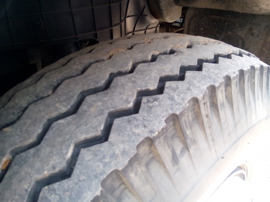 6ล้อNPR. 115 แรงม้า  เครื่อง4BD1. คัชซี่สวยมาก  รถห้างแท้  พร้อมใช้งาน  เล่มติดมือ..