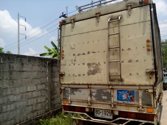 6ล้อNPR. 115 แรงม้า  เครื่อง4BD1. คัชซี่สวยมาก  รถห้างแท้  พร้อมใช้งาน  เล่มติดมือ..