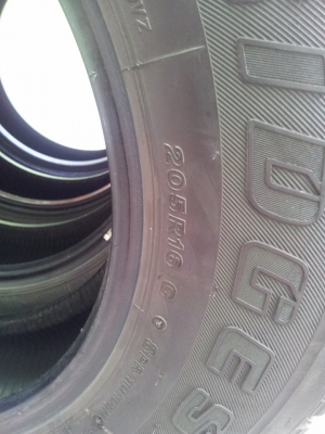 ขายยาง Bridgestone Dueler 840 205 R16 ปลายปี 13 ขายยาง Bridgestone Dueler 840 205 R16 ปลายปี 13