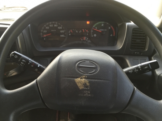 ขายหกล้อ HINO 175 แรงม้า รุ่น FC9JJLA ซีรีส์500 สภาพป้ายแดง รถ 2 ปี ไมล์ 40,xxx กม. ยางเต็ม กระบะคาร์โก้ 5.60 เมตร