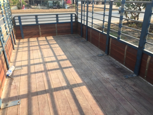 ขายหกล้อ HINO 175 แรงม้า รุ่น FC9JJLA ซีรีส์500 สภาพป้ายแดง รถ 2 ปี ไมล์ 40,xxx กม. ยางเต็ม กระบะคาร์โก้ 5.60 เมตร