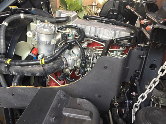 ขายหกล้อ HINO 175 แรงม้า รุ่น FC9JJLA ซีรีส์500 สภาพป้ายแดง รถ 2 ปี ไมล์ 40,xxx กม. ยางเต็ม กระบะคาร์โก้ 5.60 เมตร