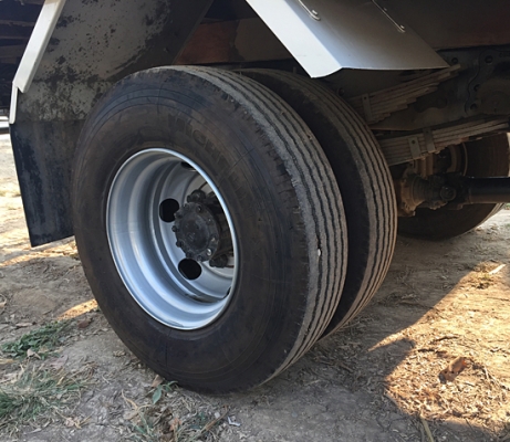 ขายหกล้อ HINO 175 แรงม้า รุ่น FC9JJLA ซีรีส์500 สภาพป้ายแดง รถ 2 ปี ไมล์ 40,xxx กม. ยางเต็ม กระบะคาร์โก้ 5.60 เมตร