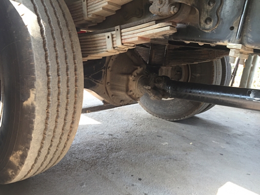 ขายหกล้อ HINO 175 แรงม้า รุ่น FC9JJLA ซีรีส์500 สภาพป้ายแดง รถ 2 ปี ไมล์ 40,xxx กม. ยางเต็ม กระบะคาร์โก้ 5.60 เมตร