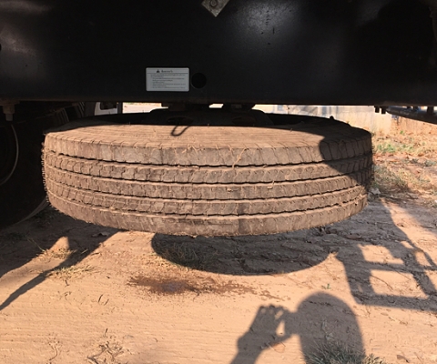 ขายหกล้อ HINO 175 แรงม้า รุ่น FC9JJLA ซีรีส์500 สภาพป้ายแดง รถ 2 ปี ไมล์ 40,xxx กม. ยางเต็ม กระบะคาร์โก้ 5.60 เมตร