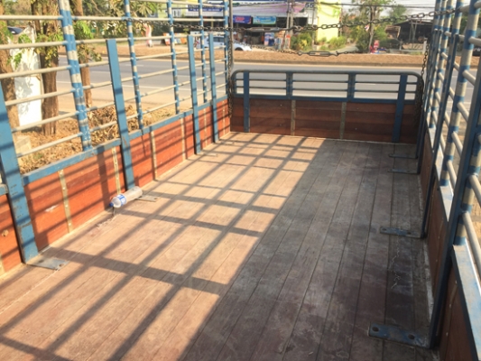 ขายหกล้อ HINO 175 แรงม้า รุ่น FC9JJLA ซีรีส์500 สภาพป้ายแดง รถ 2 ปี ไมล์ 40,xxx กม. ยางเต็ม กระบะคาร์โก้ 5.60 เมตร