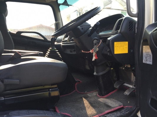 ขายหกล้อ HINO 175 แรงม้า รุ่น FC9JJLA ซีรีส์500 สภาพป้ายแดง รถ 2 ปี ไมล์ 40,xxx กม. ยางเต็ม กระบะคาร์โก้ 5.60 เมตร