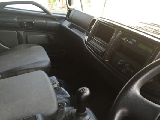 ขายหกล้อ HINO 175 แรงม้า รุ่น FC9JJLA ซีรีส์500 สภาพป้ายแดง รถ 2 ปี ไมล์ 40,xxx กม. ยางเต็ม กระบะคาร์โก้ 5.60 เมตร