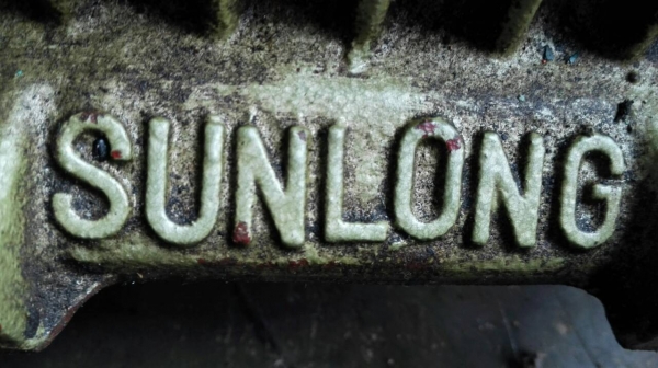 เกียร์ทดแนวคว่ำ Sun long มอเตอร์ 1 HP 380V ทด 1:20 สภาพสวยวิ่งเงียบพร้อมใช้ เกียร์ทดแนวคว่ำ Sun long มอเตอร์ 1 HP 380V ทด 1:20 สภาพสวยวิ่งเงียบพร้อมใช้