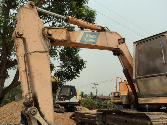 ลดราคาด่วน !!!!!!!! ขายด่วน Kobelco sk03s คอนโทลนน้ำมัน รุ่นสุดท้าย เล่มทะเบียนพร้อมโอน ต่อรองได้ 080-1253450