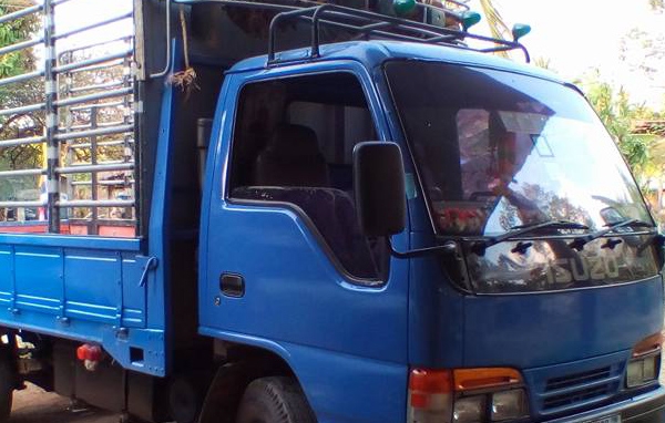 **319,000 บ.ต่อรอง/// 6ล้อ ISUZU NKR-110 หัวการ์ตูน ห้างแท้ จดใหม่ปี45 เครื่อง/เกียร์/ช่วงล่าง เดิม คัสซีสวย หัวสวย พ.ธรรมดา กระบะพื้นไม้คอกเหล็ก4.30ม. ยาง7.50/16 พร้อมใช้งาน **ขาย ISUZU NKR-110 หัวการ์ตูน 6ล้อบรรทุก สภาพสวย พร้อมใช้งาน ISUZU NKR58LX5 S 4 **319,000 บ.ต่อรอง/// 6ล้อ ISUZU NKR-110 หัวการ์ตูน ห้างแท้ จดใหม่ปี45 เครื่อง/เกียร์/ช่วงล่าง เดิม คัสซีสวย หัวสวย พ.ธรรมดา กระบะพื้นไม้คอกเหล็ก4.30ม. ยาง7.50/16 พร้อมใช้งาน **ขาย ISUZU NKR-110 หัวการ์ตูน 6ล้อบรรทุก สภาพสวย พร้อมใช้งาน ISUZU NKR58LX5 S 4