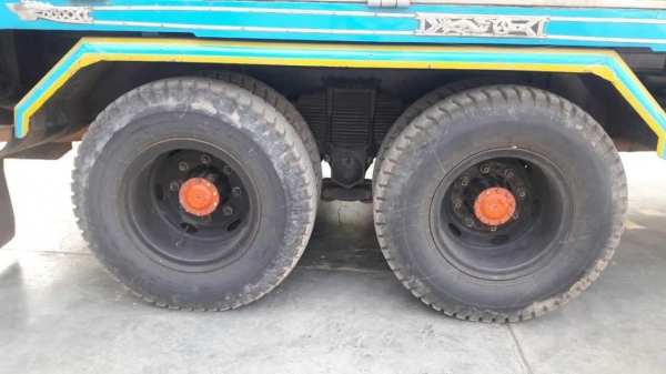 ขายรถ10ล้อ 2เพลา ดั้มเกษตร FM3M รถสวยสภาพดี พ.เพาเวอร์ เบรกทิฟฟี่ ภายในสวย แอร์เย็น ยางดี พร้อมใช้งาน เอกสารพร้อมโอน สนใจโทร 090-8588220คุณนะ 093-3258446คุณบิว หรือเข้าดูสินค้าอื่นๆได้ที่ www.truck.in.th/498 หรือเพจFacebook ณรงค์ ซื้อขายรถมือสอง (เว็บไซต์