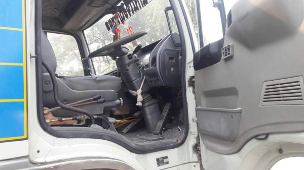 ขายรถ10ล้อ 2เพลา ดั้มเกษตร FM3M รถสวยสภาพดี พ.เพาเวอร์ เบรกทิฟฟี่ ภายในสวย แอร์เย็น ยางดี พร้อมใช้งาน เอกสารพร้อมโอน สนใจโทร 090-8588220คุณนะ 093-3258446คุณบิว หรือเข้าดูสินค้าอื่นๆได้ที่ www.truck.in.th/498 หรือเพจFacebook ณรงค์ ซื้อขายรถมือสอง (เว็บไซต์