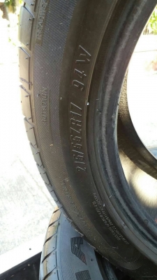 ยาง maxxis 215 55 17 ปี 13 ชุดล่ะ 3500