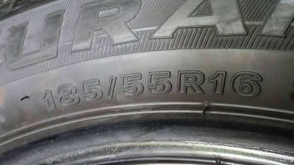 ยาง bridgestone  185 55 16ปี 15 ชุดล่ะ 7500