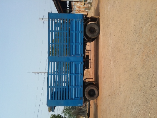 ลูกพ่วงสองเพลาไม่ดั้ม