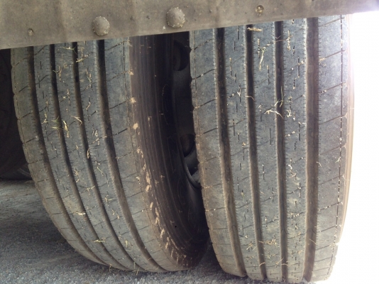 ขาย 10 ล้อ ฮีโน่ เมก้า  212 แรง ปี 50 ยาว 6.2 สภาพสวยเดิม พร้อมใช้  จัดแนนท์ได้ครับ สนใจติดต่อ 081-9420141  ,  081-5715326