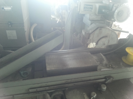 เครื่องเจียรไนราย MITSUI  ขนาดกลางค่อยข่างใหญ่ สั่งงานและแสดงผลด้วยระบบไฟฟ้า เป็นเครื่องนำเข้าใช้งานในไทย