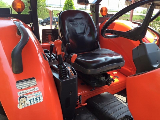 ขายรถไถ Kubota M7040 (4WD) พร้อมดันหน้า ผานพรวนช้าง รถพร้อมใช้งานครับ