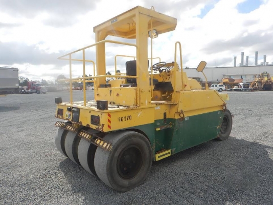 SAKAI TZ701 7 Wheel    2004