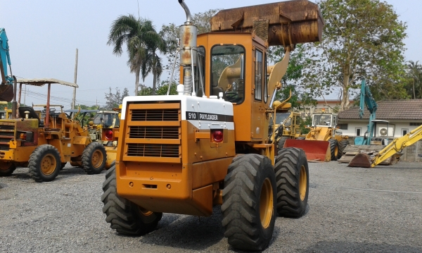 ต้องการขายรถตักล้อยางยี่ห้อ KOMATSU-510 PAYLOADER นำเข้าจากญี่ปุ่น ต้องการขายรถตักล้อยางยี่ห้อ KOMATSU-510 PAYLOADER นำเข้าจากญี่ปุ่น