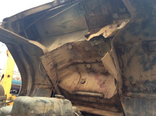 รถน้ำ 10 ล้อ NISSAN CW30 เครื่อง 250 แรง 2 เพลา