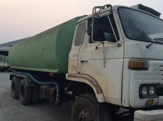 รถน้ำ 10 ล้อ NISSAN CW30 เครื่อง 250 แรง 2 เพลา