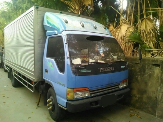 รถบรรทุก 6 ล้อ ISUZU NQR ปีจดทะเบียน 2547 ตู้เย็น ยาว 5 เมตร