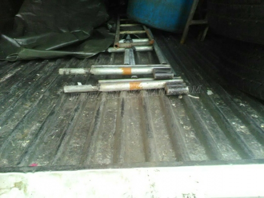 รถบรรทุก 6 ล้อ ISUZU NQR ปีจดทะเบียน 2547 ตู้เย็น ยาว 5 เมตร