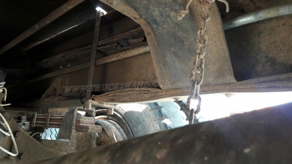 รถบรรทุก ISUZU หัวยาวพื้นเรียบเทเลอร์ สะพานยกได้ด้วยระบบไฮโดลิก