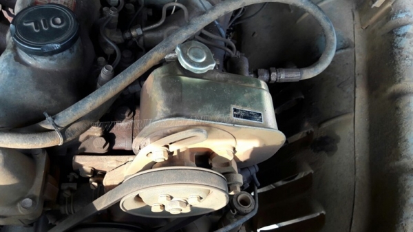 รถบรรทุก ISUZU หัวยาวพื้นเรียบเทเลอร์ สะพานยกได้ด้วยระบบไฮโดลิก