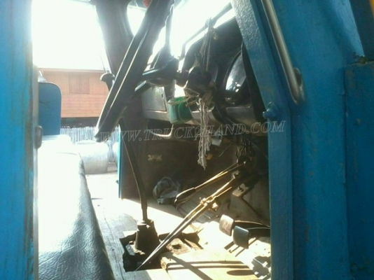 รถบรรทุก ISUZU หัวยาวพื้นเรียบเทเลอร์ สะพานยกได้ด้วยระบบไฮโดลิก