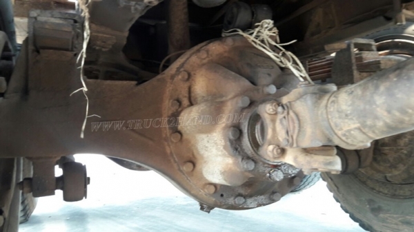 รถบรรทุก ISUZU หัวยาวพื้นเรียบเทเลอร์ สะพานยกได้ด้วยระบบไฮโดลิก