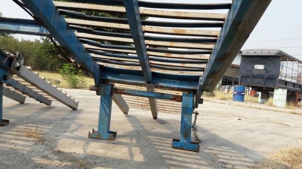 รถบรรทุก ISUZU หัวยาวพื้นเรียบเทเลอร์ สะพานยกได้ด้วยระบบไฮโดลิก