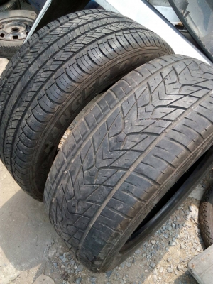 265/50R20 มี 2 เส้น ปี13  tel.081-427-3941 ไอดีไลน์ 0814273941