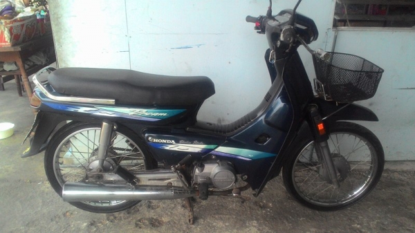 ขาย Honda ดรีม เอ็กเซล (สตาร์ทมือ ) ปี39 เดิมๆ